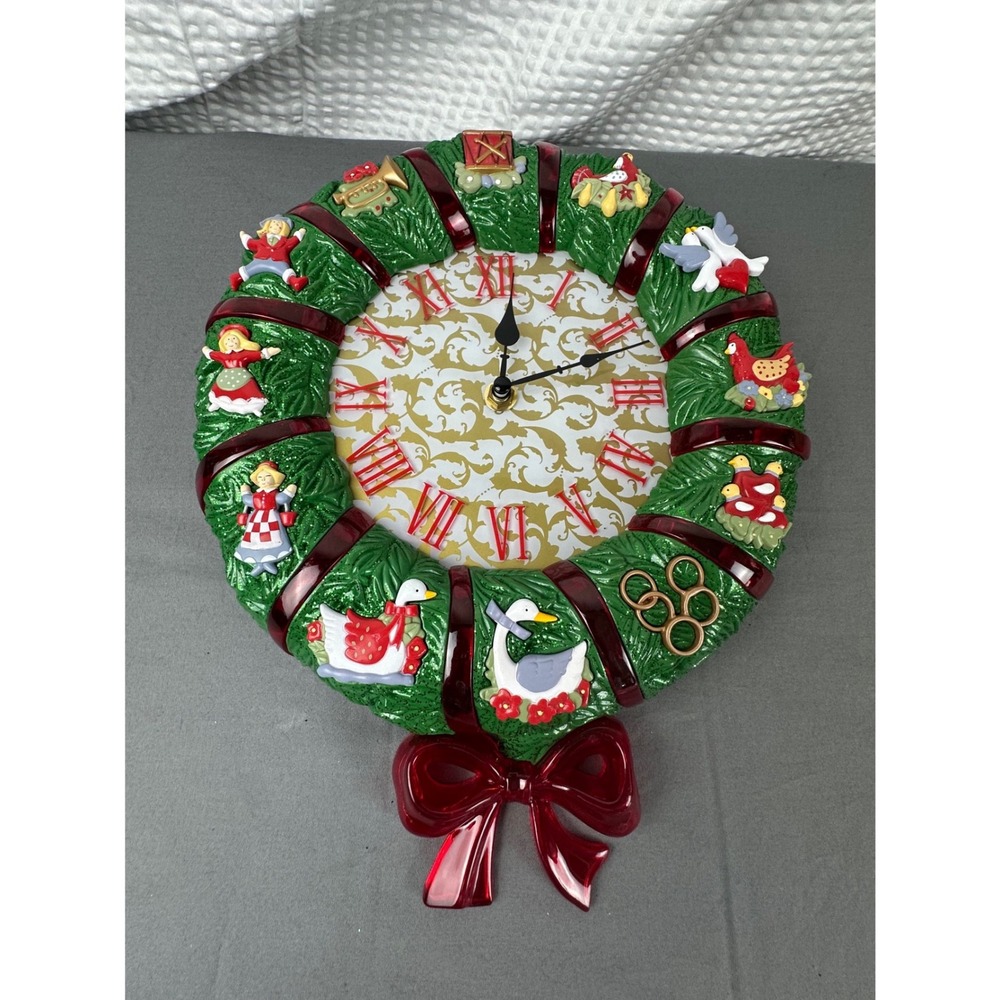 Avon 12 Days of Christmas Musical Wreath Clock 2008 Red Bow Music Lights NIB